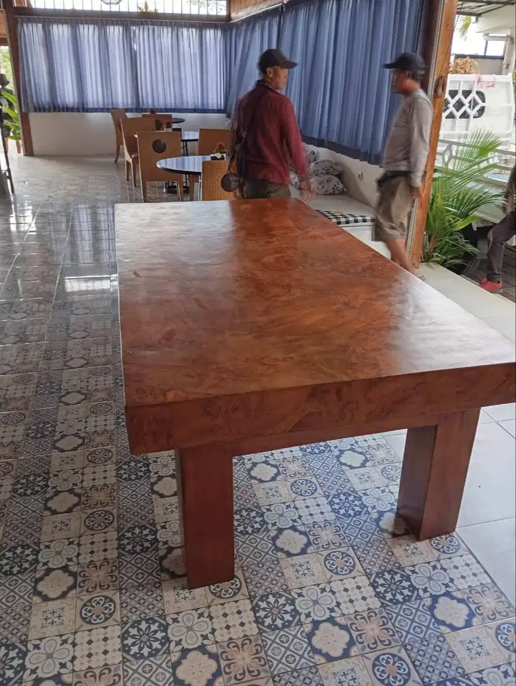 Meja Tanpa sambungan, Limited only 1 left, di jual cepat