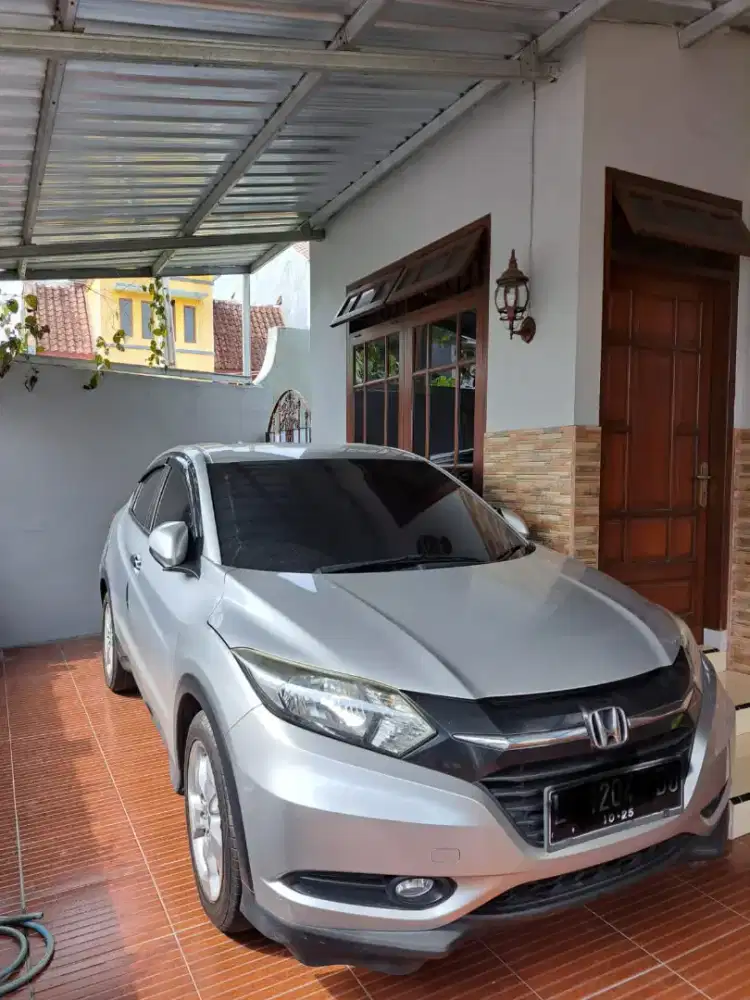 Dijual Honda HRV E CVT 2015