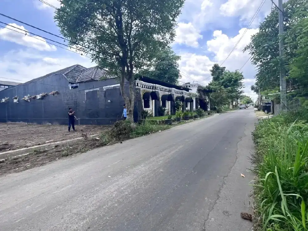 Tanah Jl. Sambisari Lokasi di Kalasan Mangku Jalan