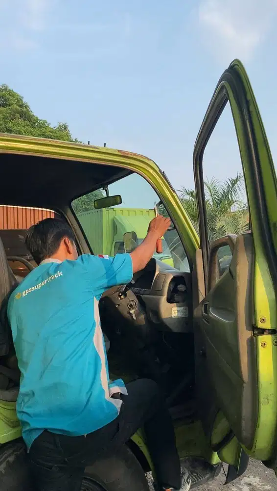 Alat Canggih GPS Tracker Supertrack untuk kendaraan Motor, Mobil, Truc