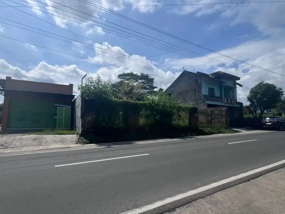 Tanah Tepi Aspal Dekar RS Bhayangkara Jogja