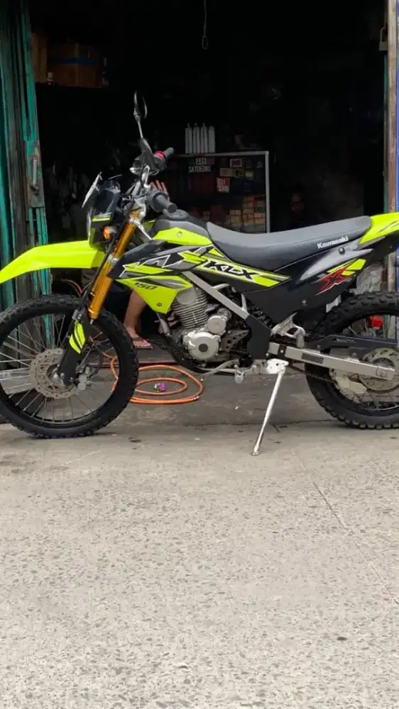 Dijual motor Kawasaki Klx tipe BF SE EXTREME