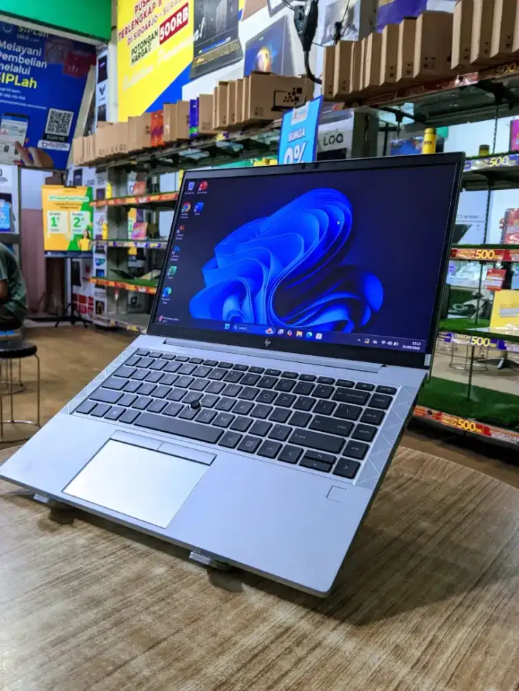 HP 430 G6 Build Up