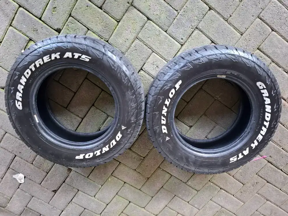 Dunlop grantrak AT5