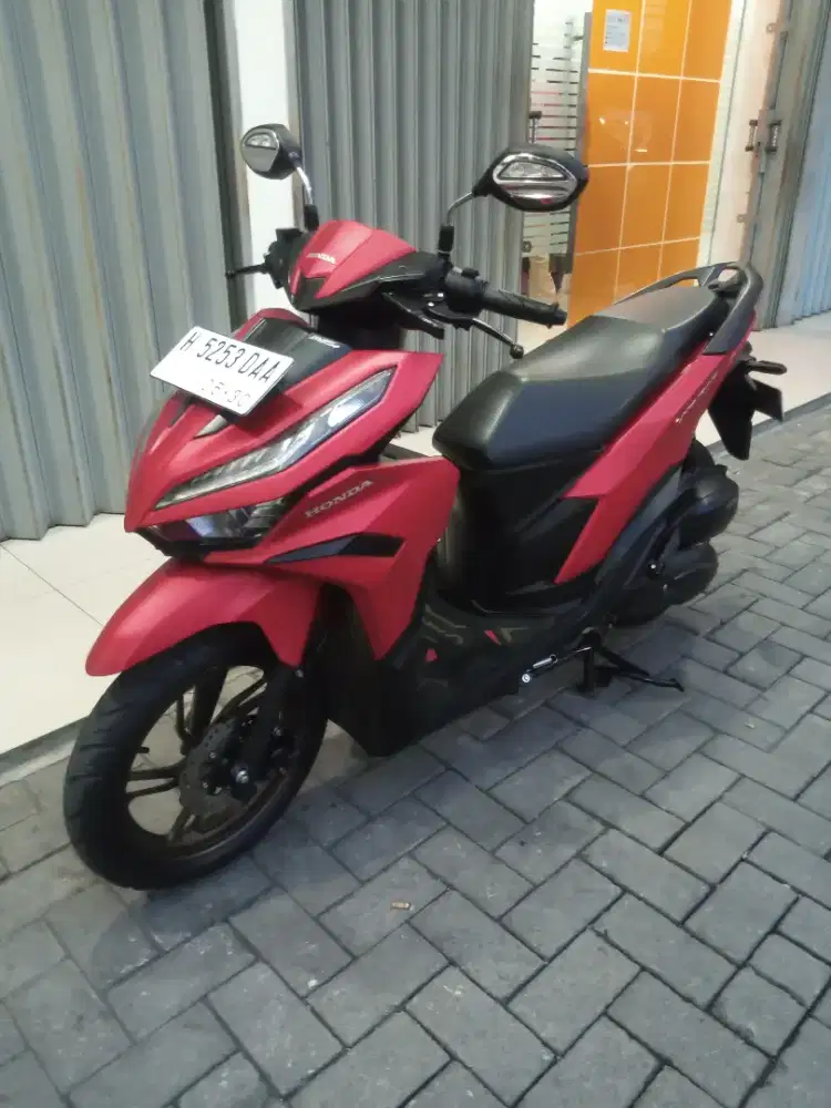 Vario 125 CBS ISS keyless 2025 Merah