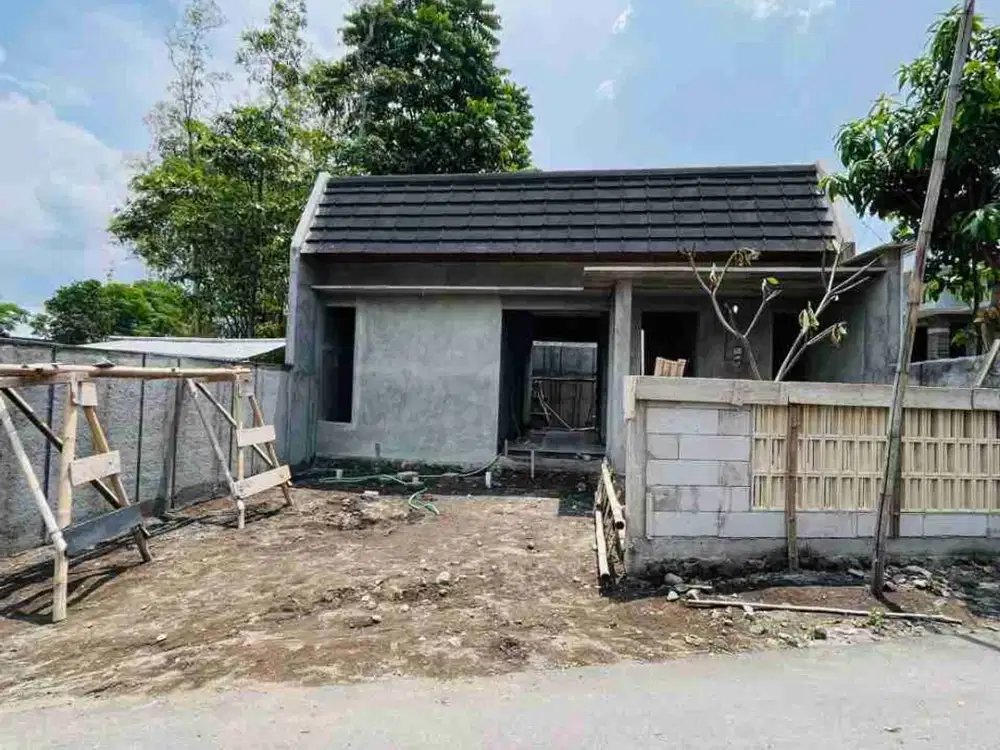 RUMAH BARU CANTIK MINIMALIS - HARGA SUPER EKONOMIS DI JALAN KALIURANG KM. 10 GENTAN