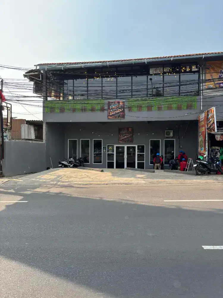 Disewakan Ruko 200m2 di pinggir Jln. Alternatif Cibubur Transyogi