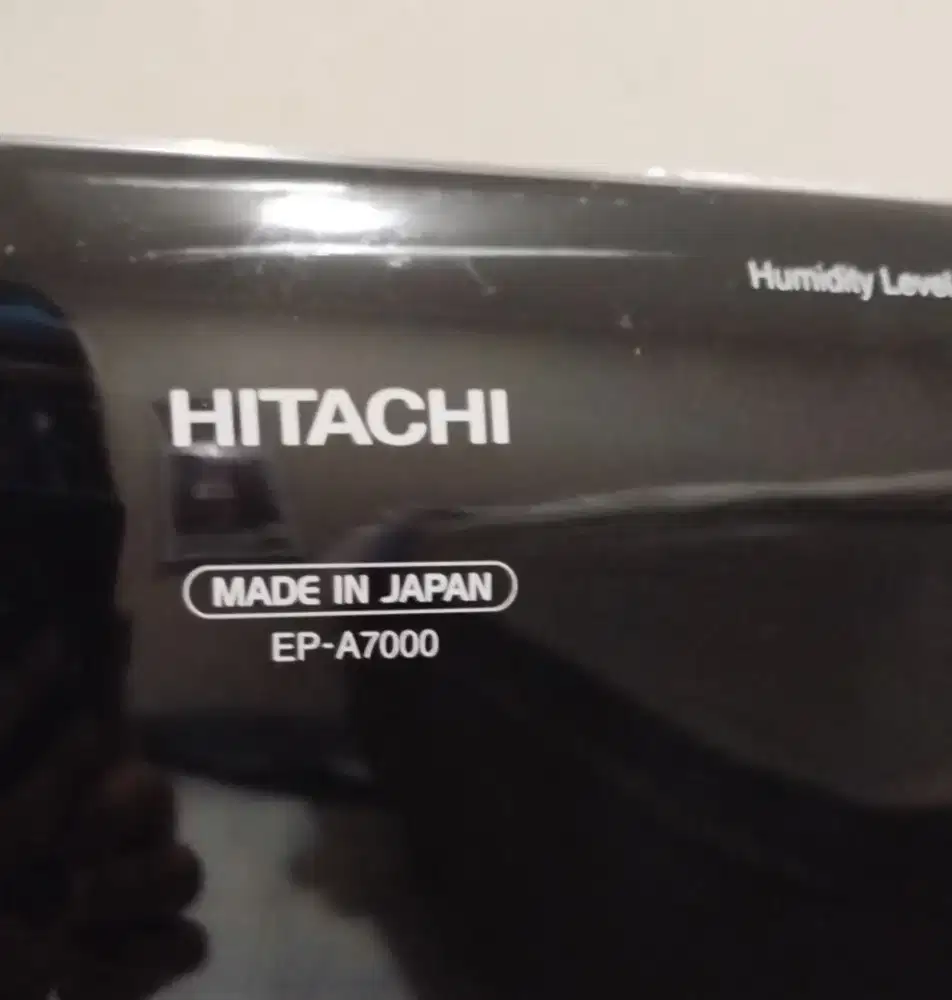 Hitachi Ionizer anti covid air purifier tipe Ep 7000 minus remote