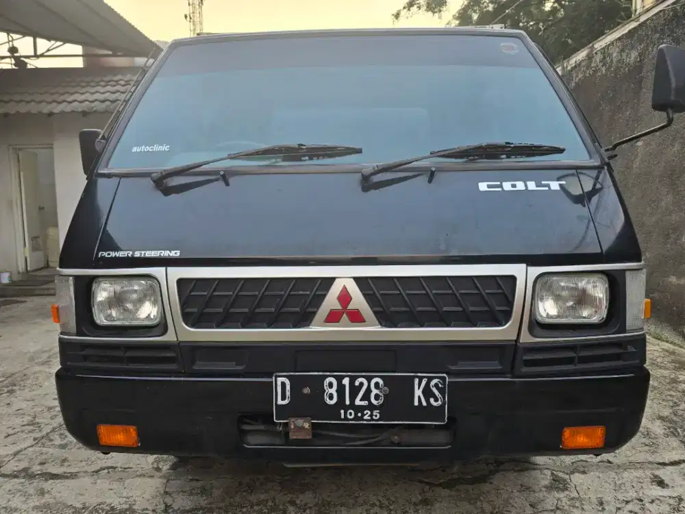 L300 Box km 7rb asli istimewa sekali seperti baru no minus sama sekali