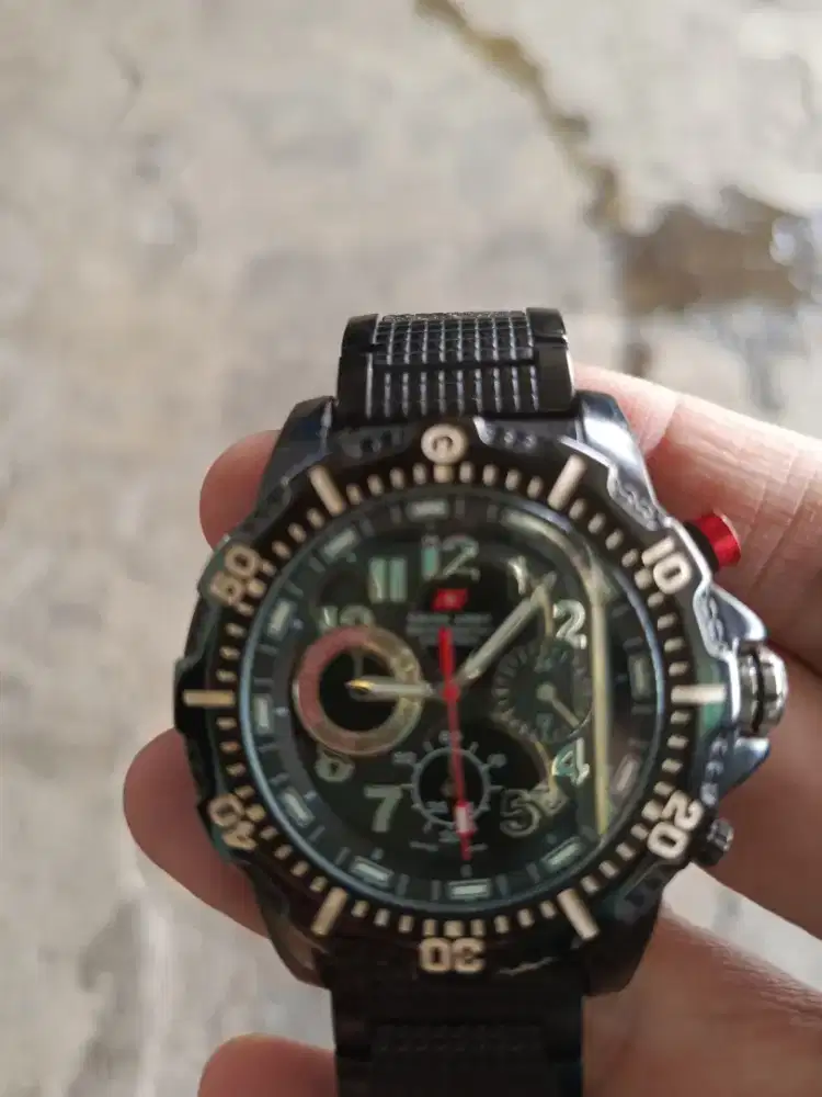 Jam Tangan Swiss Army Chronograph HC 8798