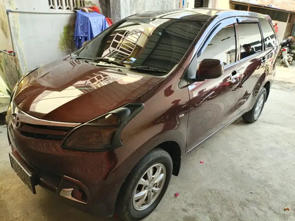 Avanza 1,3 E AT 2012