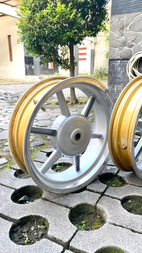 velg vrossi Aerox silver polish