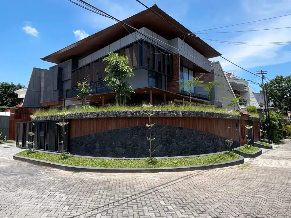 Premium Rumah Gress Minimalis 2 Lt Lux Manyar