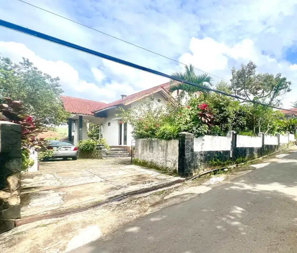JUAL TANAH VIEW BANDUNG 3200 M ( PLUS RUMAH )