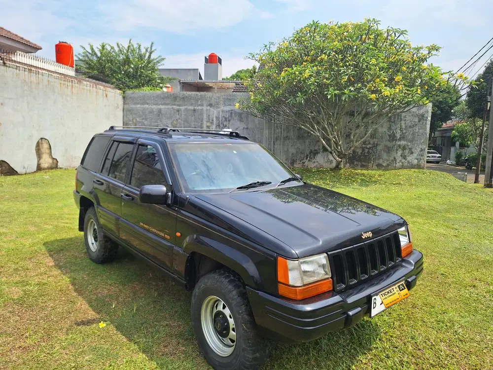 Jeep Grand Cherokee ZJ 2001 Bensin