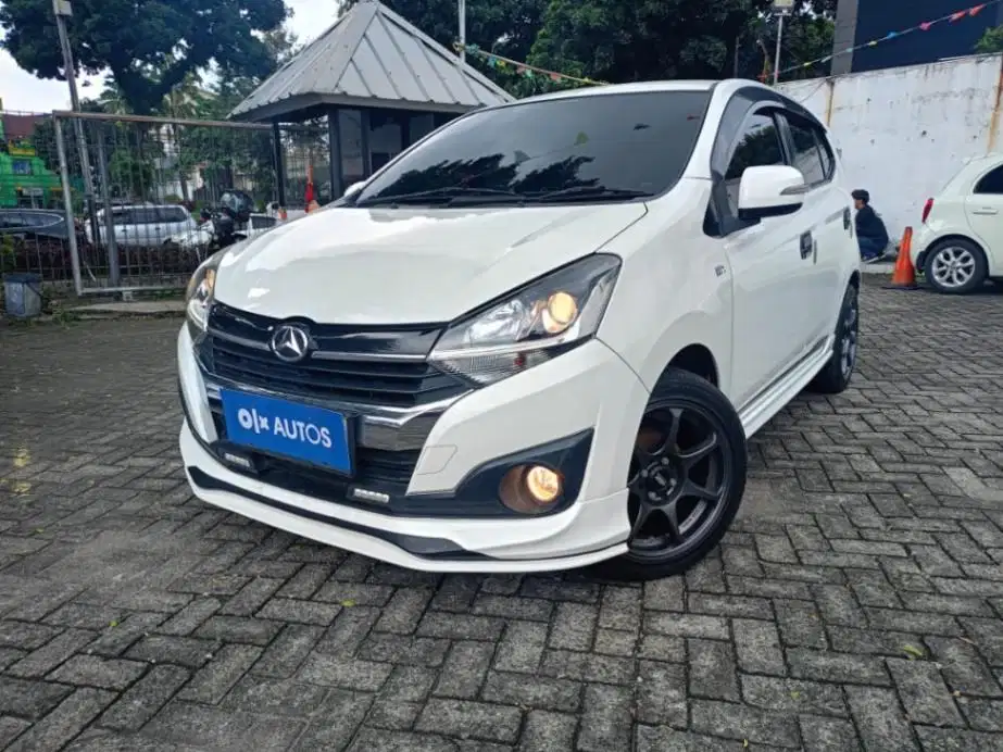 Pajak Panjang TDP 6JT Daihatsu Ayla 1.2 R Deluxe Bensin-AT 2017 Orange