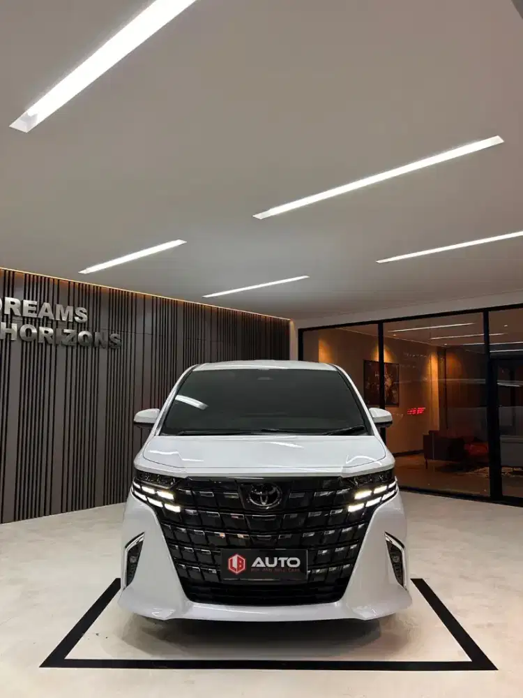 ALPHARD 2.5 HEV CVT HYBIRD 2024