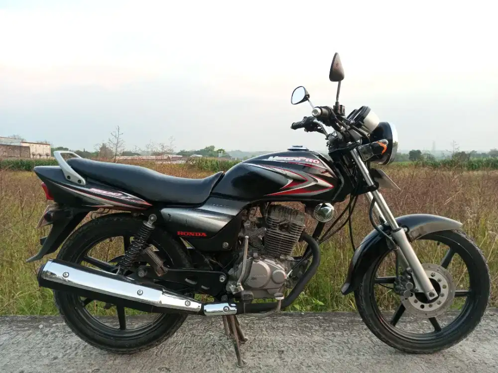 Megapro 2005 lengkap hidup