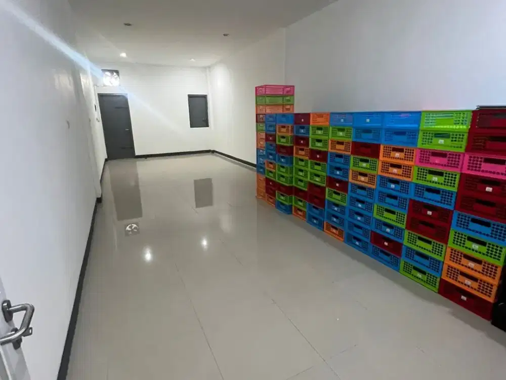 Dijual Ruko Siap Pakai Cocok Untuk Kantor di Kebon Jeruk, Jakarta Barat