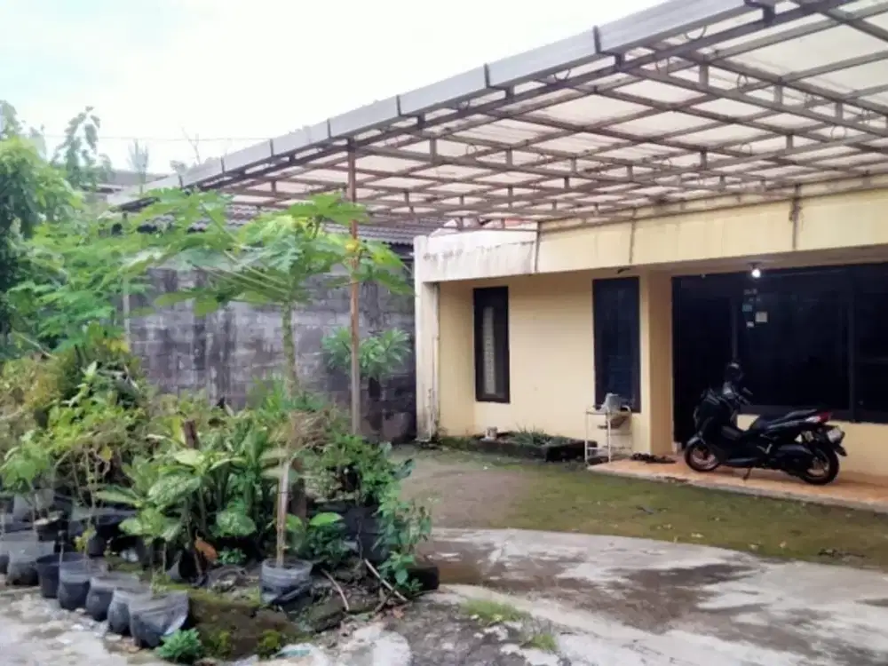 Rumah Tinggal Lokasi Strategis Kawasan Bisnis Condong Catur Sleman