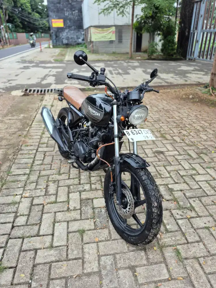 Dijual Honda Megapro custom tahun 2012