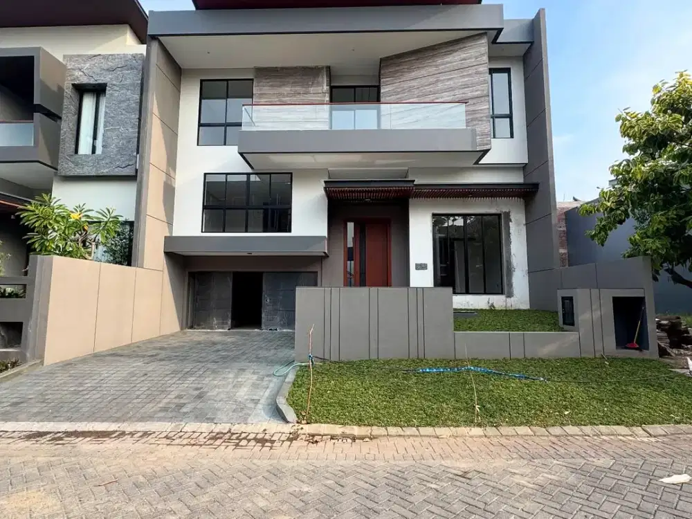 Premium Rumah Gress Minimalis 2.5 Lt Lux Pakuwon Indah