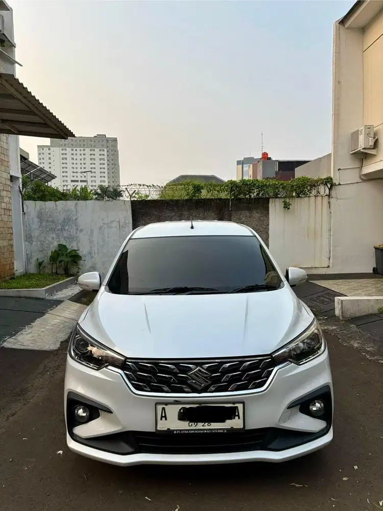Suzuki Ertiga Hybrid 2023 (Cash)