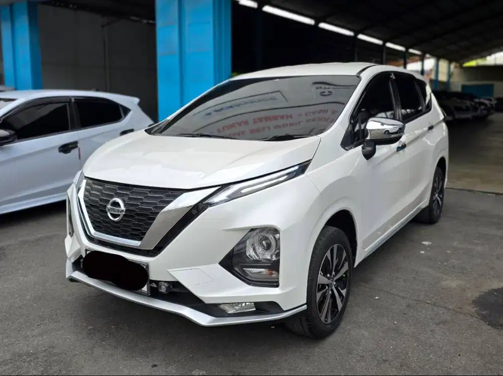 Nissan Livina VL AT Matic 2019  /  Xpander