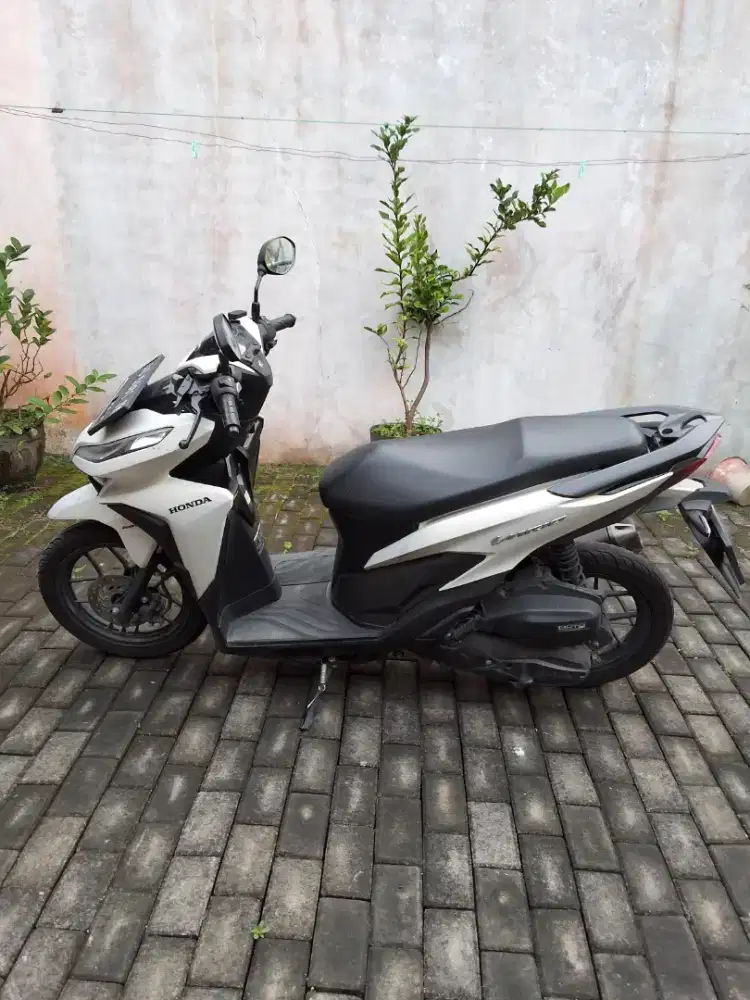 Dijual vario iss km 14 rb