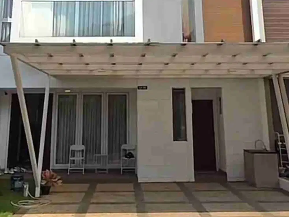 Disewakan Rumah 2 lt 8 x 15 m2 di The Riviera Puri ada 3+1 kt & km unfurnished, carport 2 mobil, siap huni, survei yuk!!