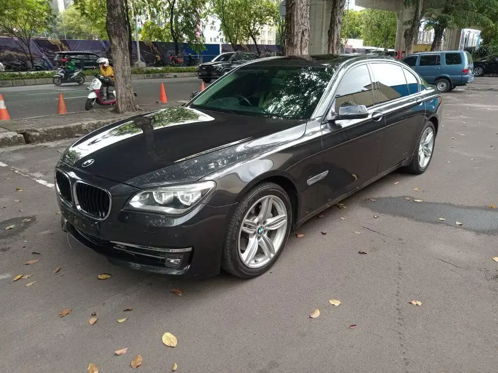 BMW 730 Li ATPM 2012