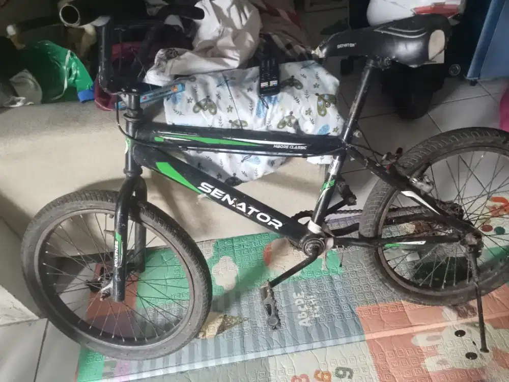 Sepeda BMX senator