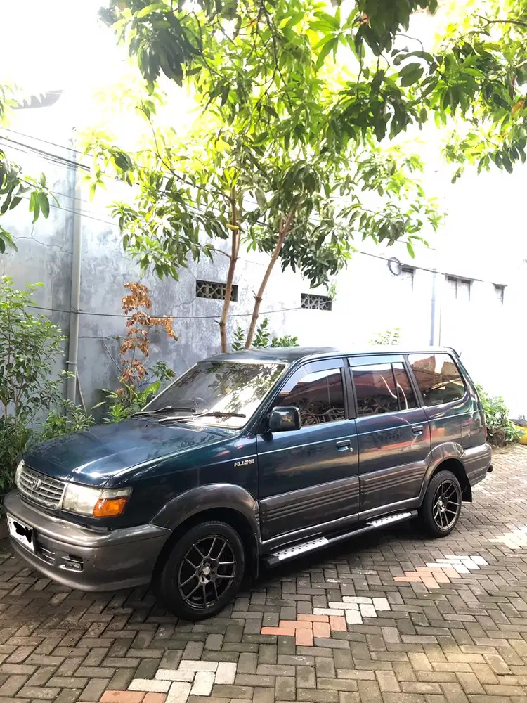 Toyota Kijang Krista 1998 Bensin