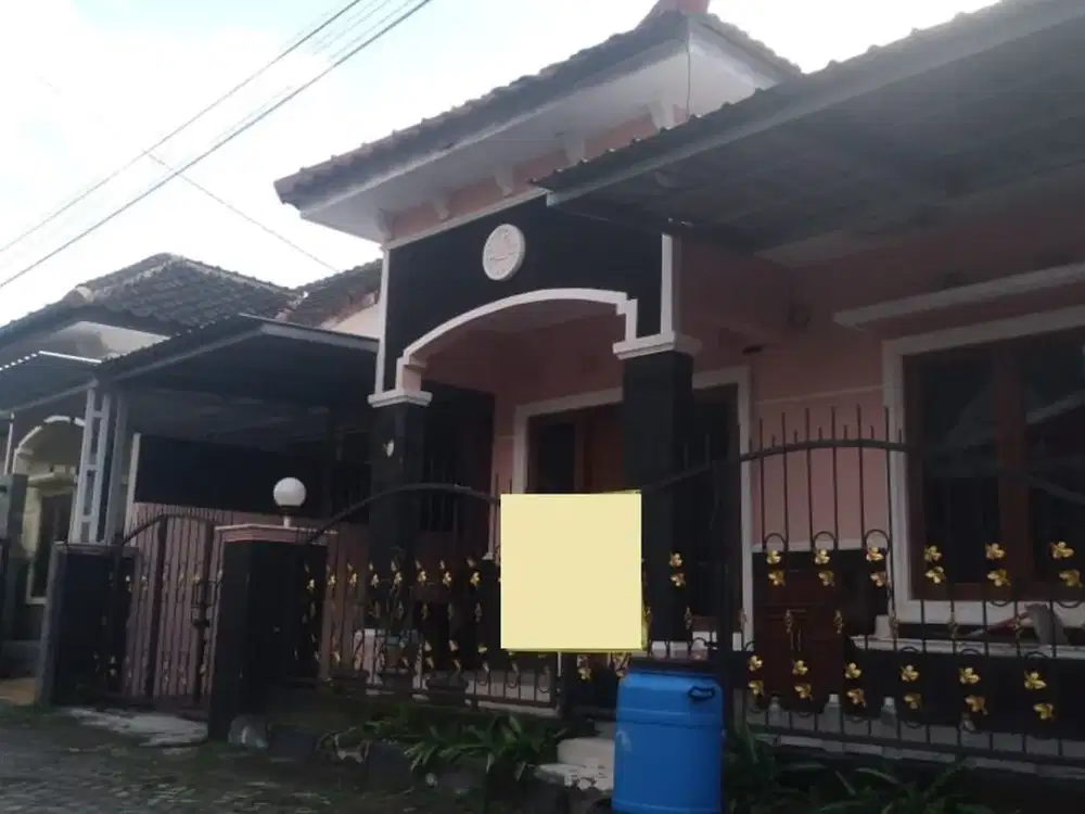 Rumah Tinggal Dalam Perum Griya Tirtonirmolo Kasihan Bantul