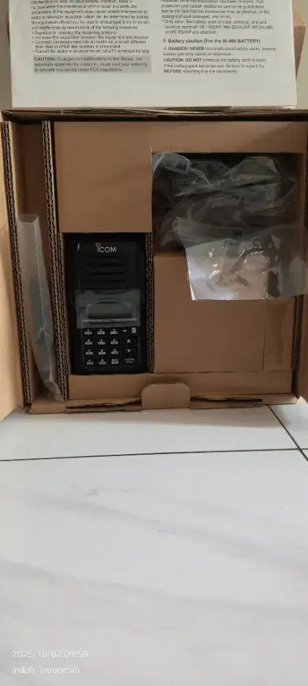 Ht icom ic-U86 UHF transceiver