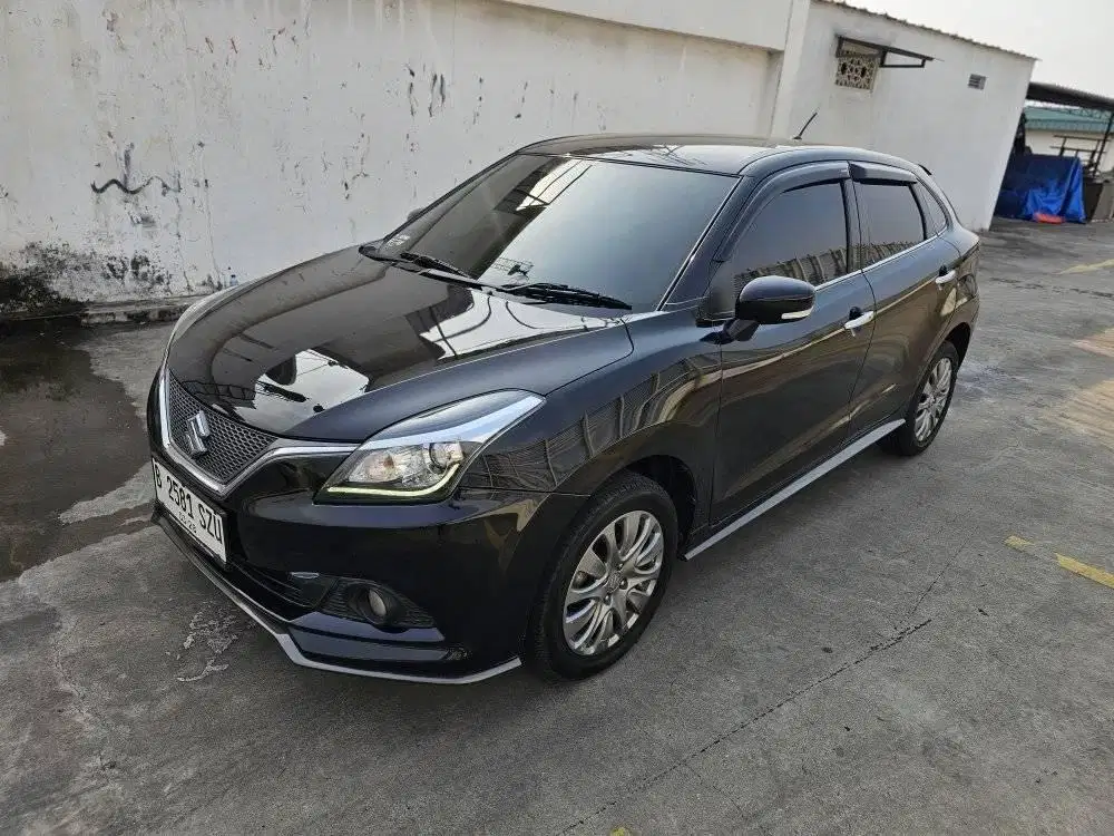 Suzuki Baleno Hatchback 2017/2018 antik like new
