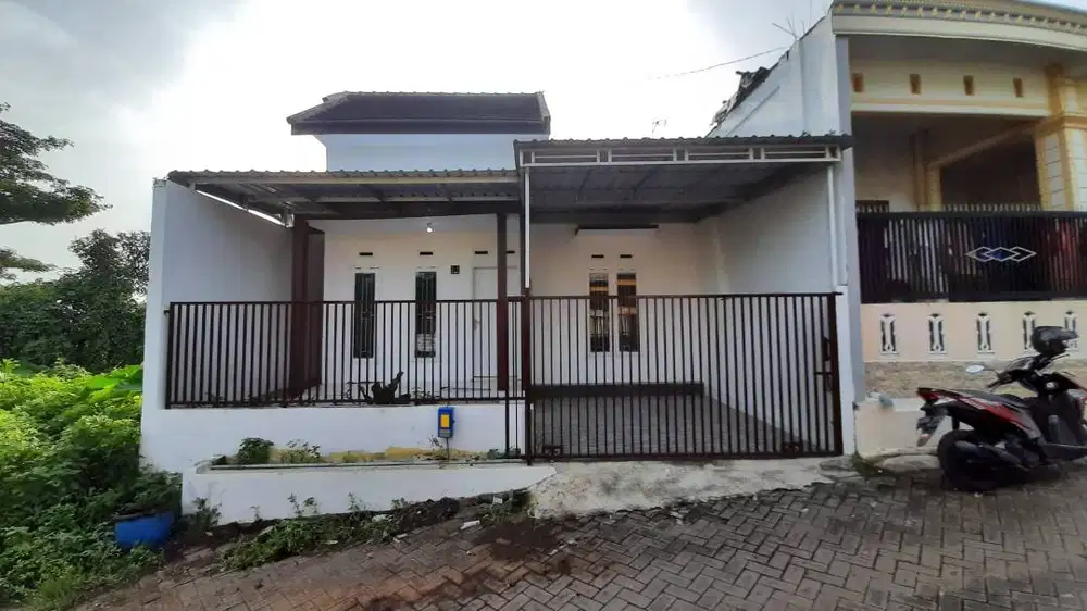 Rumah Nyaman di Perumahan Pinayungan Asri, Malang