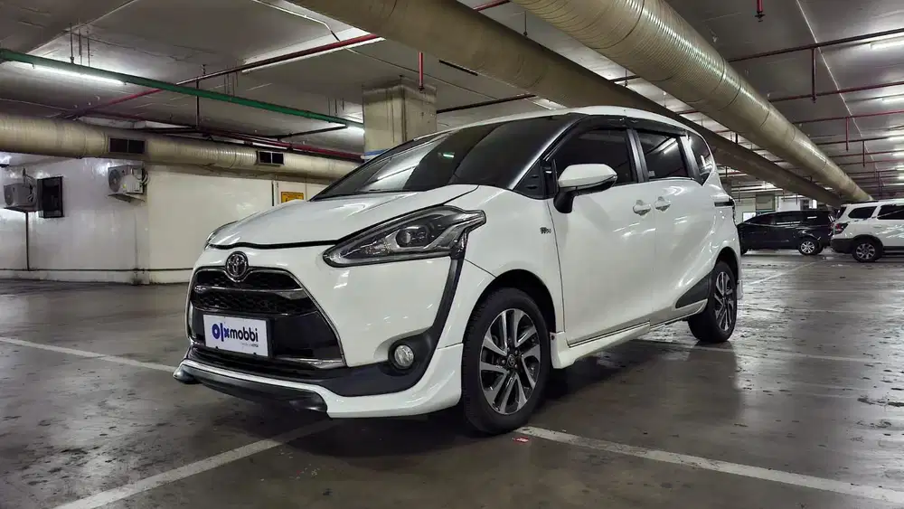 Pajak Panjang - Toyota Sienta 1.5 Q Bensin-AT 2017
