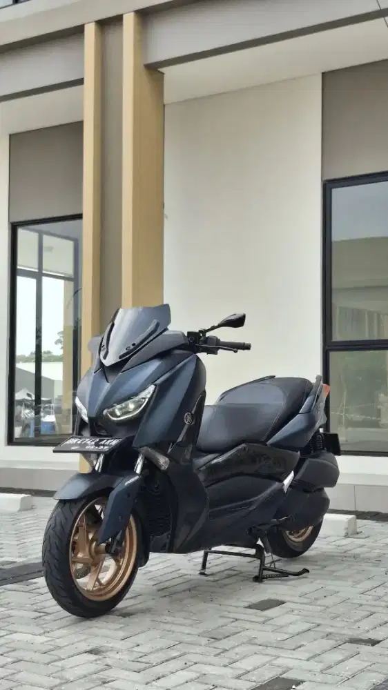 Xmax ABS nik 2022 low km