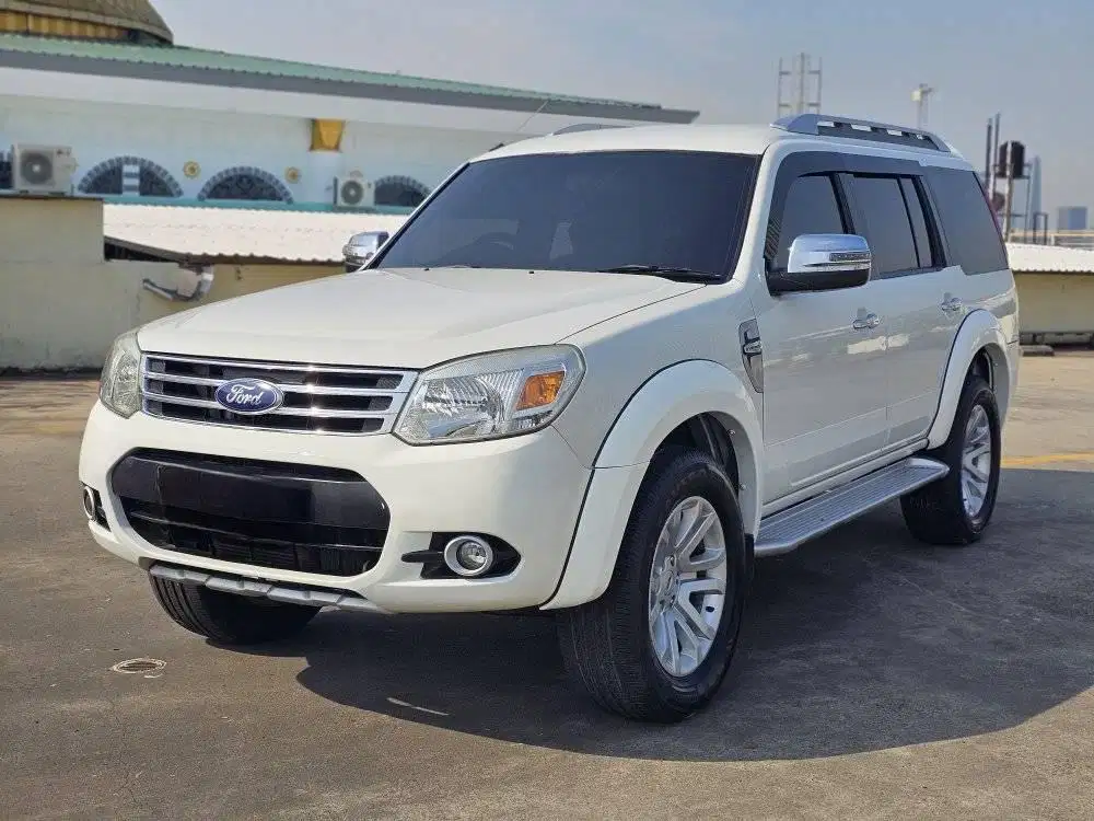 Ford Everest XLT limited 4x2 a/t 2014 istimewa