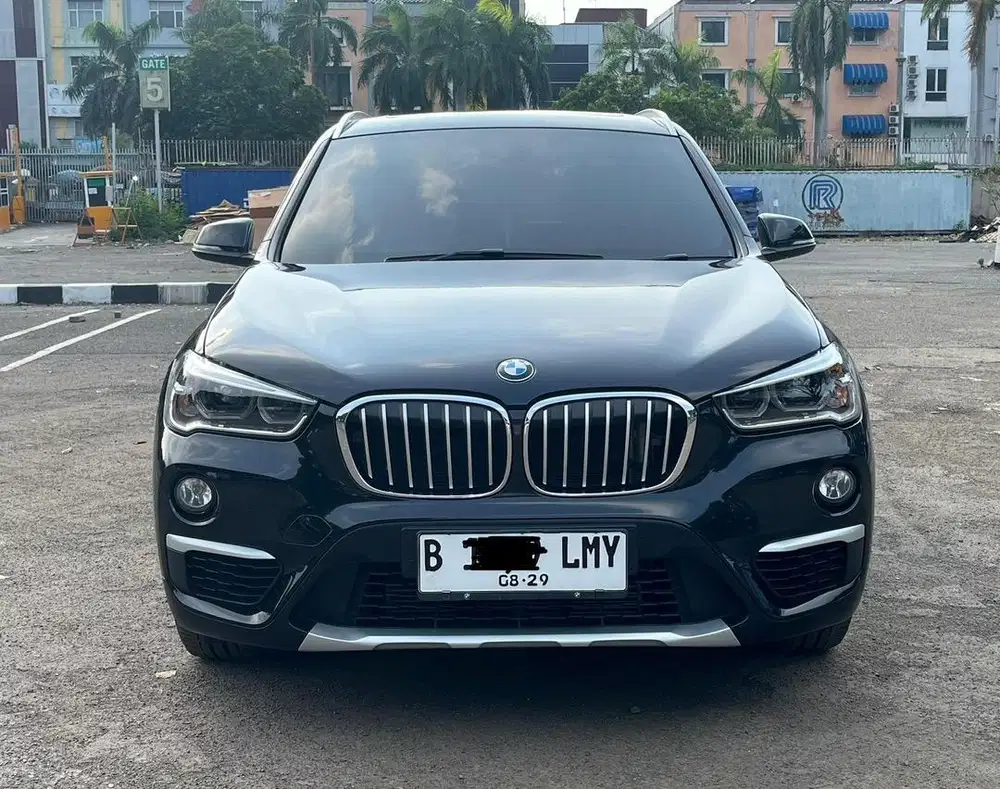 BMW X1 SXDRIVE18i AT HITAM 2019