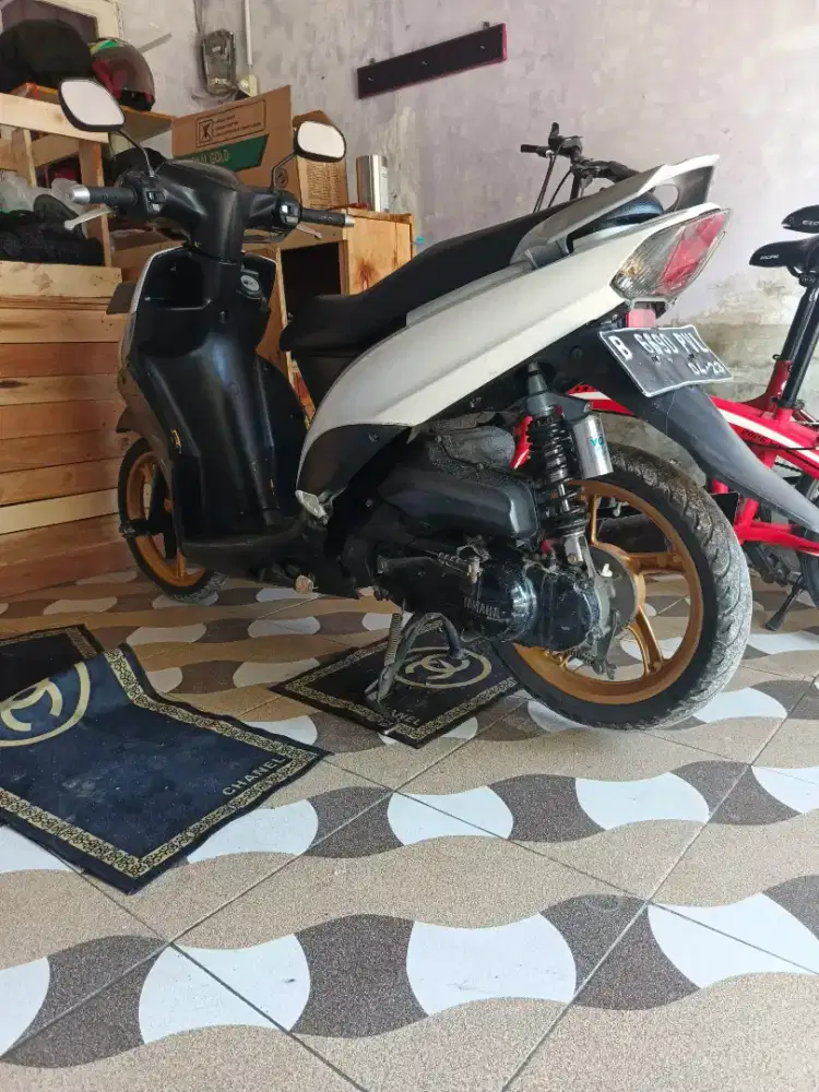Yamaha mio J 2013