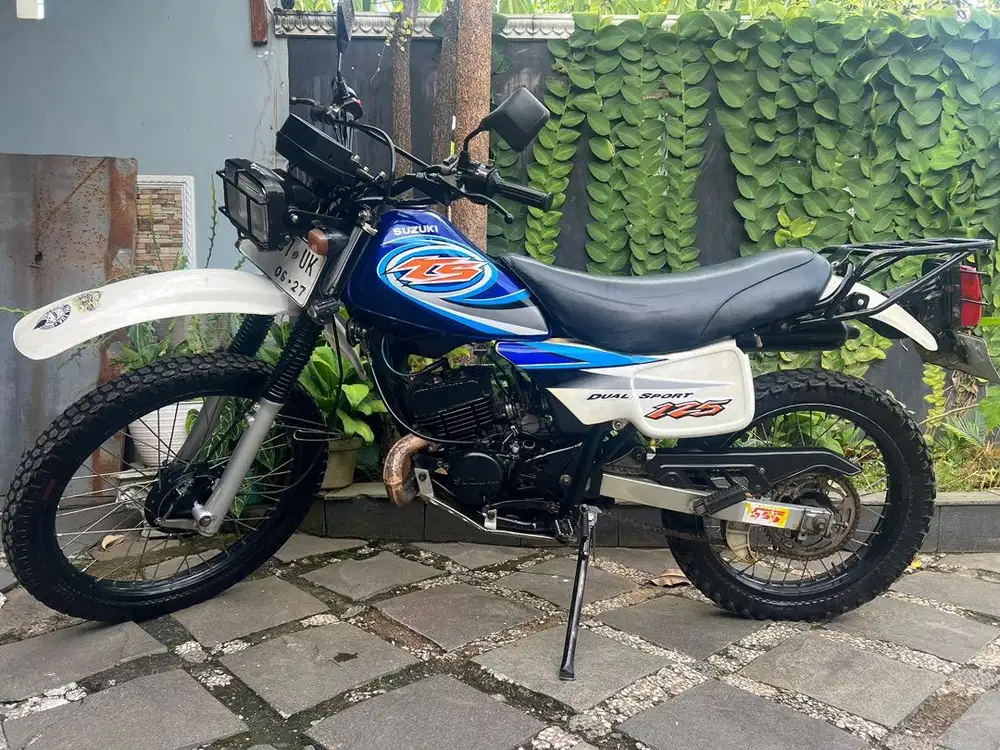 Suzuki TS 125 Tahun 2004
