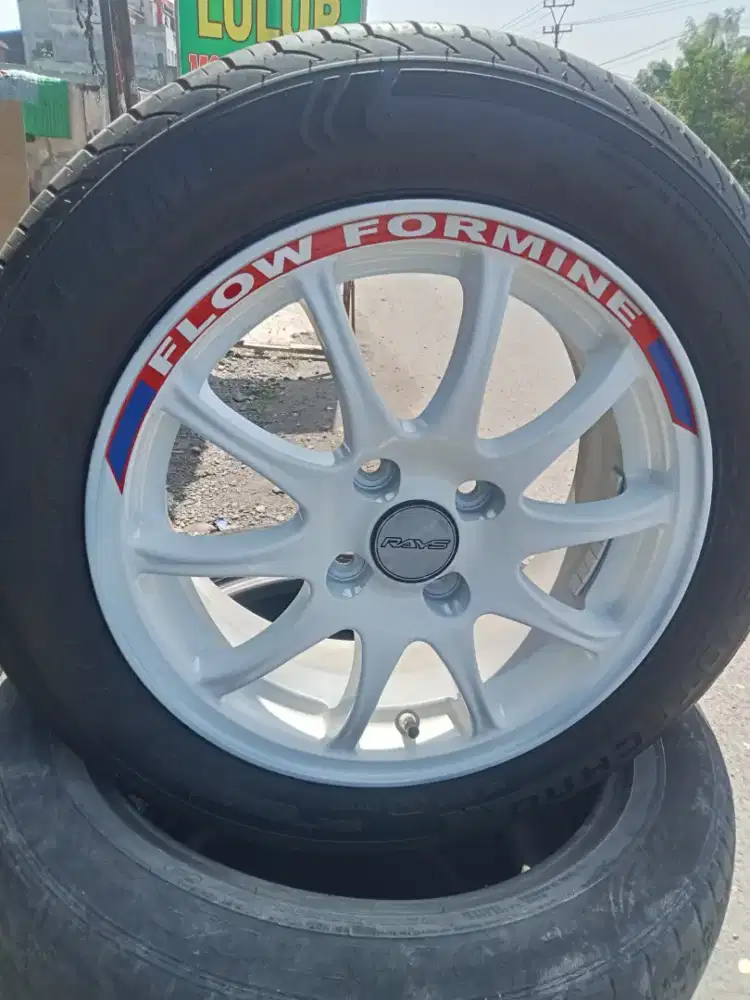 VELG 15 ENKAI KOMPLIT SMA BAN 80-90% BUAT AGYA, CAYLA, SIGRA, YARIS,