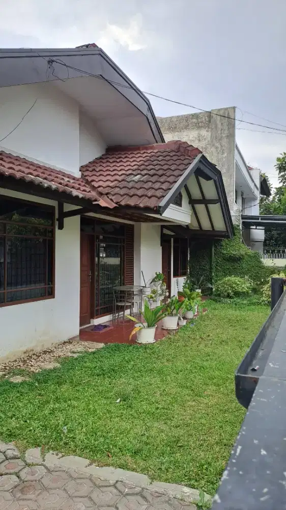 Rumah adem asri lingkungan nyaman di turangga buah batu
