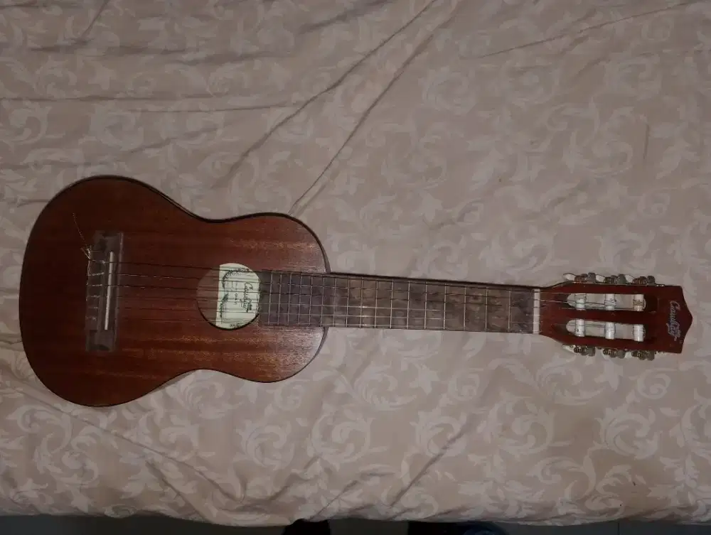 Guitarlele Cowboy GK-6-NS