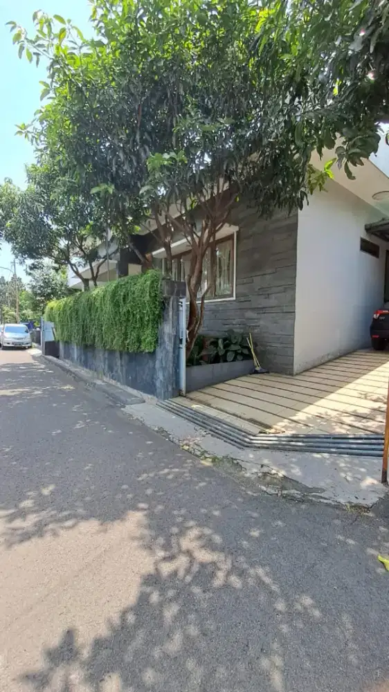 Rumah bagus mewah siap huni di turangga buah batu