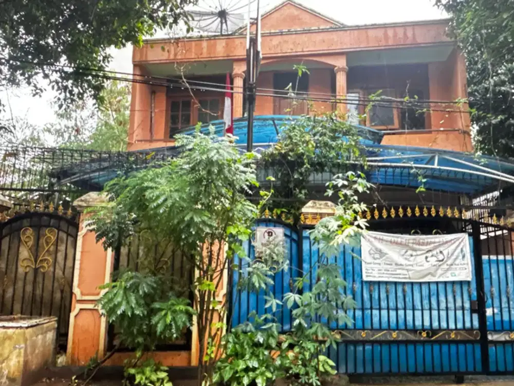 Rumah 2 Lantai, Akses 3 Mobil Di Perumahan Gudang Peluru Jaksel