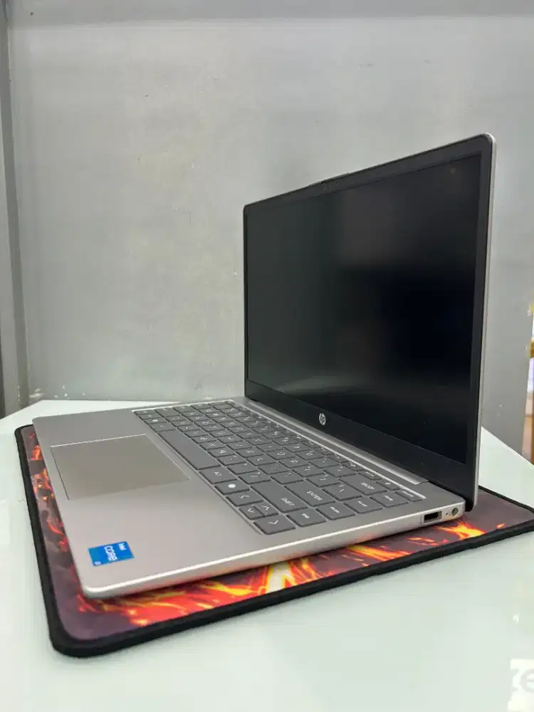 Laptop HP 14-ep0321TU