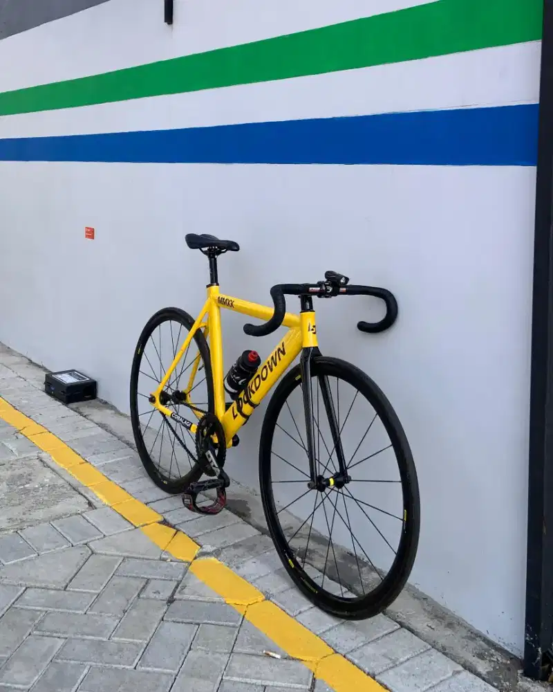 Sepeda Fixie Frame FAVOR warna kuning